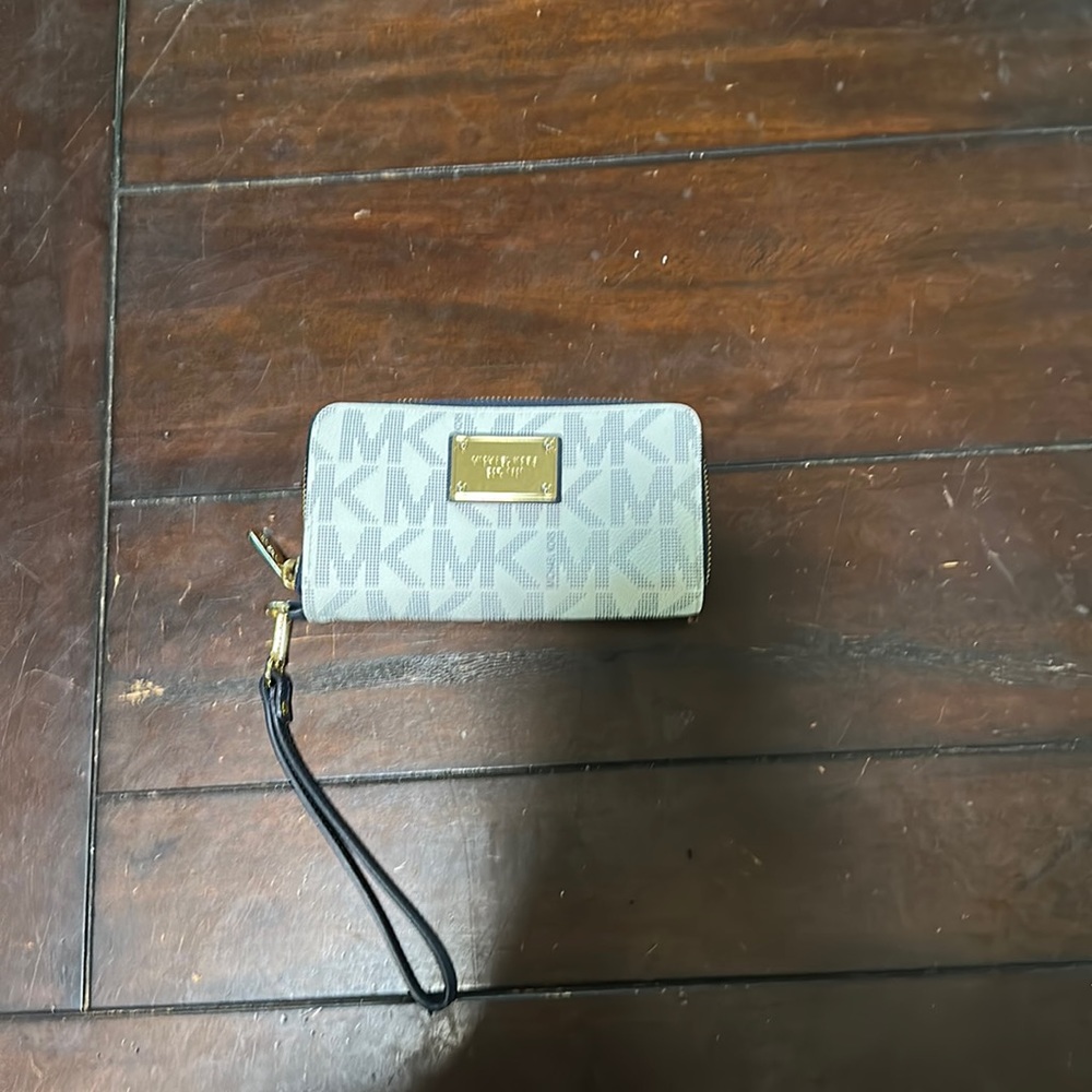 Michael Kors Jetset Phone wallet